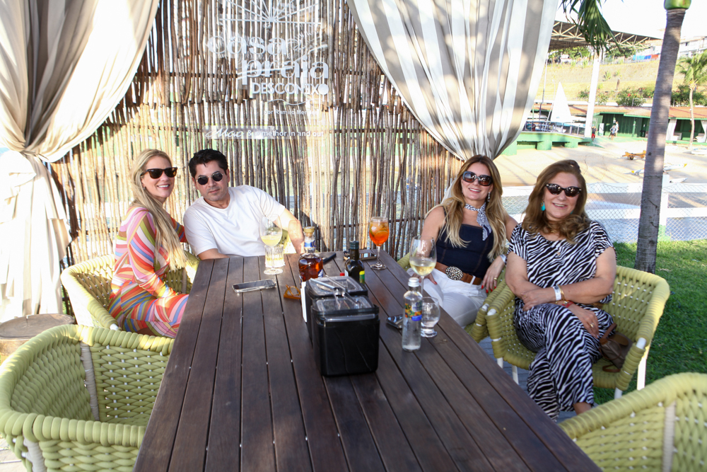 Mariana Da Fonte, Pompeu Vasconcelos, Tatiana Luna E Jória Araripe (5)