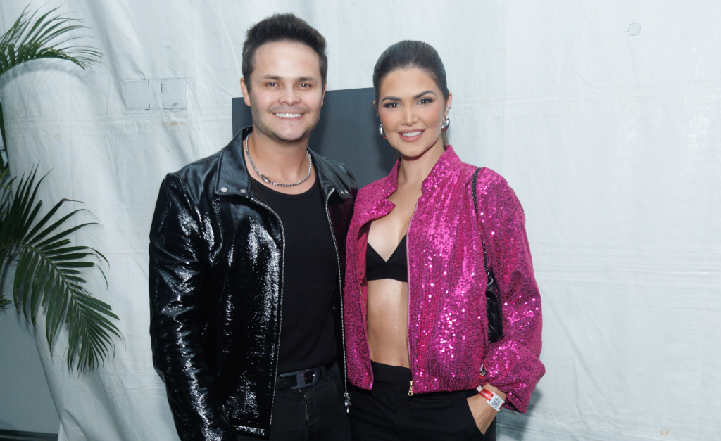 Matheus Aleixo E Paula Aires