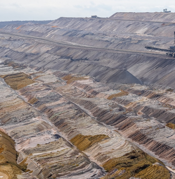 Fundo de private equity mira terras raras e busca captar US$ 200 milhões no Brasil