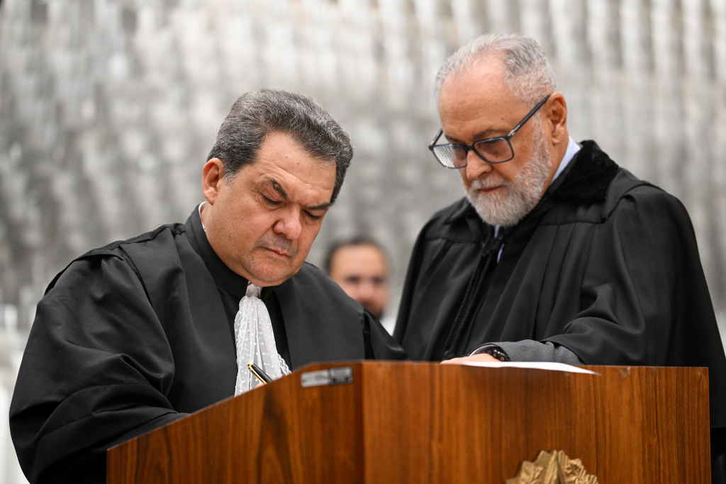 Ministro Carlos Pires Brandão22