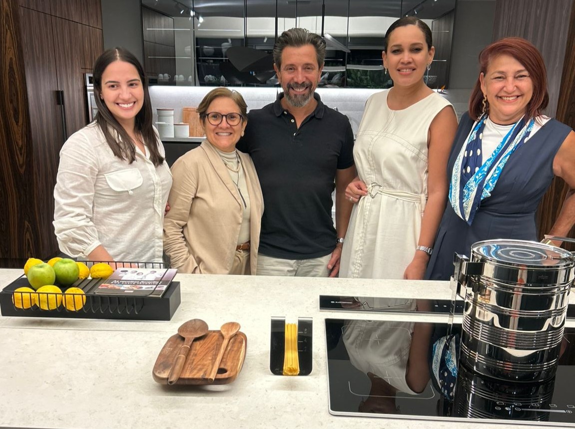 Mirella Gomes, Telma Lobato, Carlos Otávio, Glaucia Canali E Fernanda Melo 2