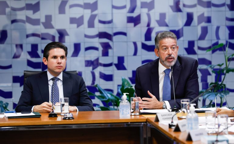 Votação da isenção de IR até R$ 5 mil é marcada para 1º de outubro