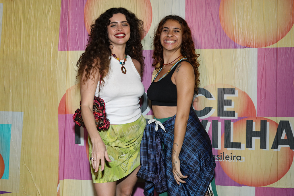 Natascha Falcão E Julia Vargas