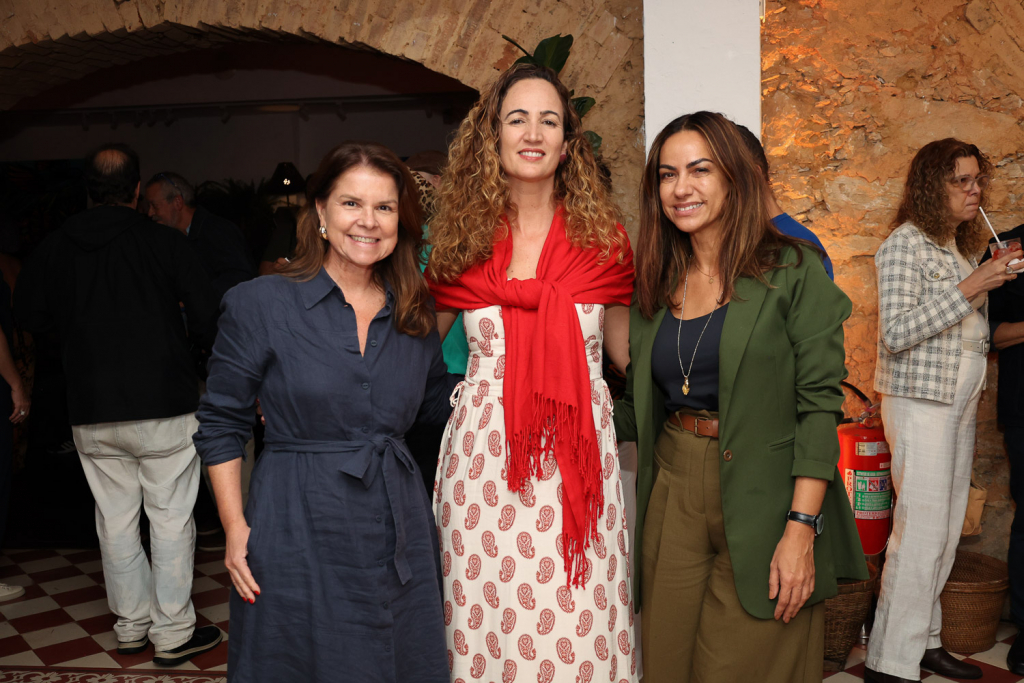 Patricia Costa, Sophie Barbara E Shirley