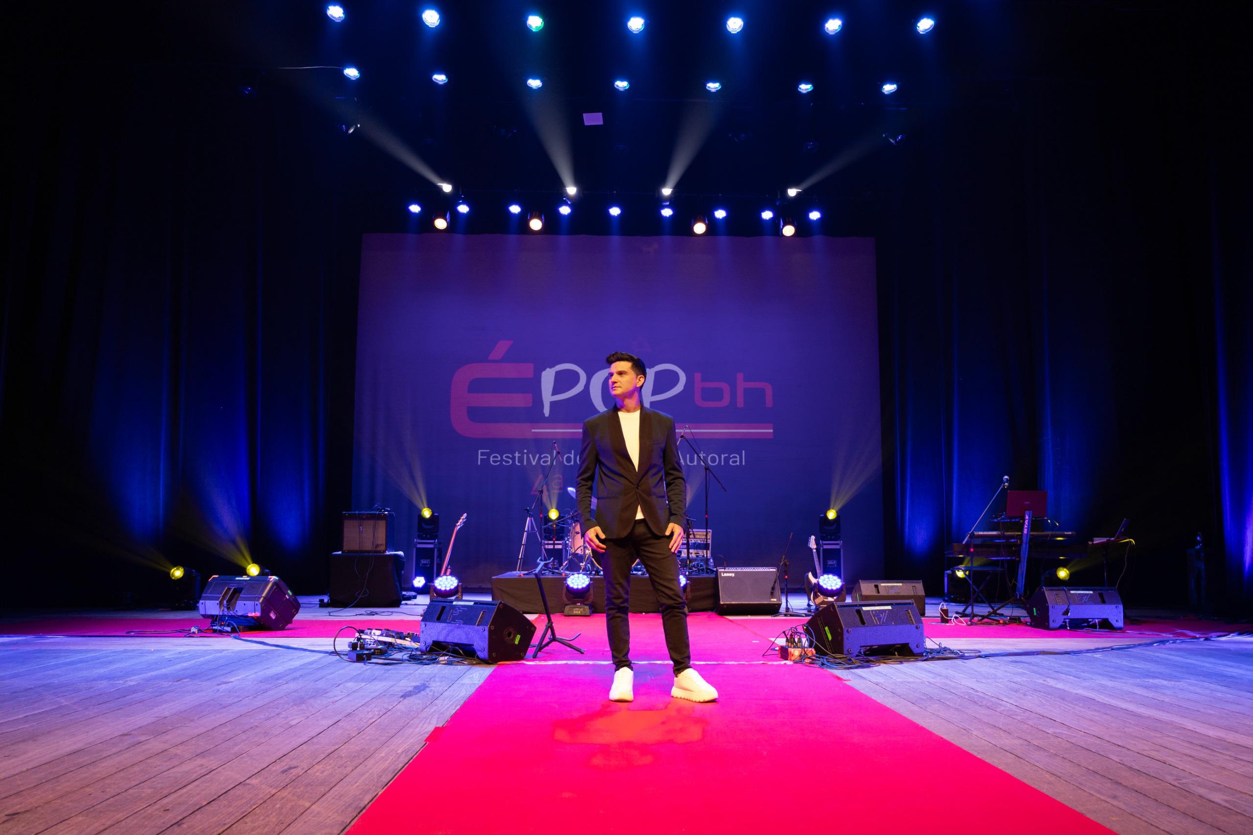 Pianista Paulo Rodrigo apresenta espetáculo “Aquarela do Brasil” no festival ÉPop BH