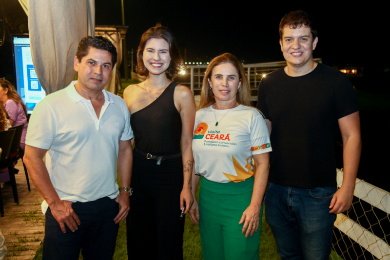 Turismo corporativo - Comodoro Pompeu Vasconcelos apresenta espaços do Iate Clube de Fortaleza a participantes do Corporate Tour