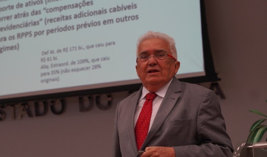 Economista Raul Velloso virá a Fortaleza para palestra da Academia Cearense de Economia e Sebrae