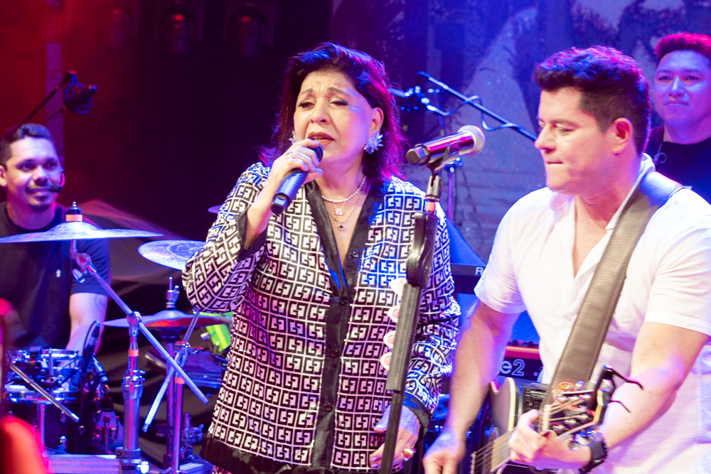 Roberta Miranda E Leandro Kato (1)