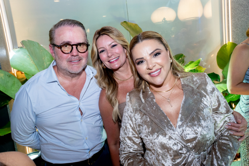 Mobiliário autoral - Jogador Ciel e Rutilene Moura inauguram a Casa Rutti, showroom de móveis planejados em Fortaleza