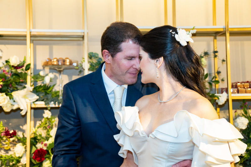 Votos renovados - Camile Quintão e Rodrigo Carneiro brindam aos 10 anos do “sim”