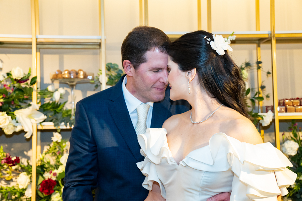 Camile Quintão e Rodrigo Carneiro brindam aos 10 anos do “sim”