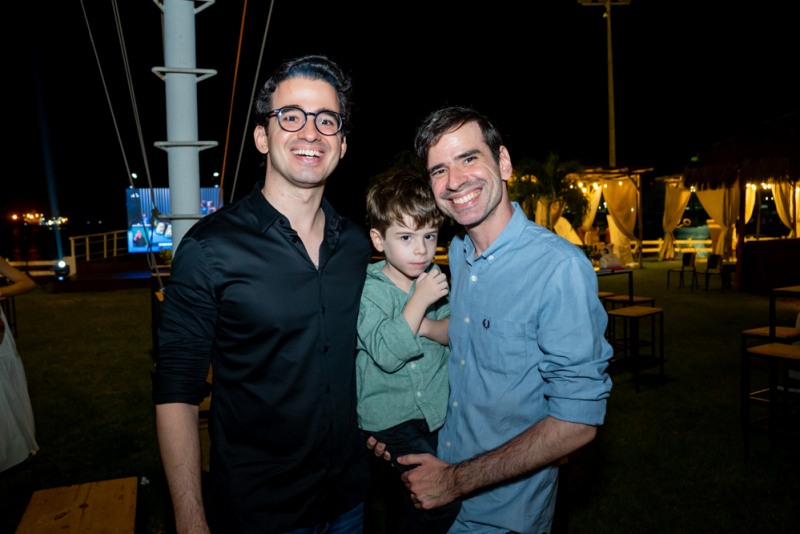 89 anos da ABIH - Livro em homenagem a Manoel Linhares é lançado em noite de dupla comemoração no Iate Clube de Fortaleza