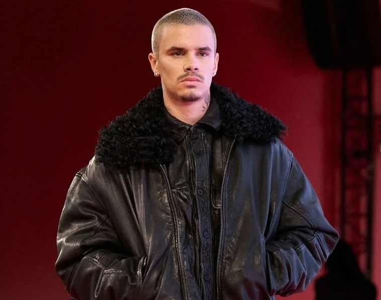 Romeo Beckham estreia no retorno da H&M à passarela com brasileiras no front row