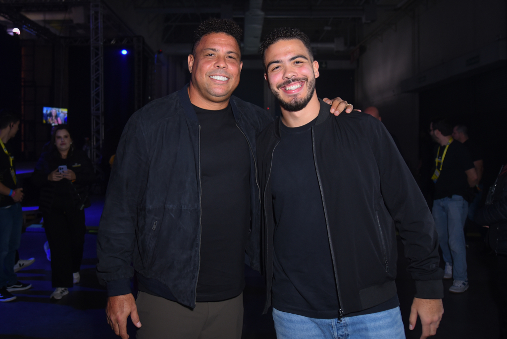 Ronald E Ronaldo 11411