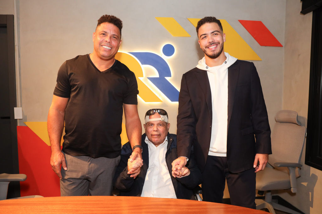 Ronaldo Fenômeno, Nélio E Ronald Nazário De Lima