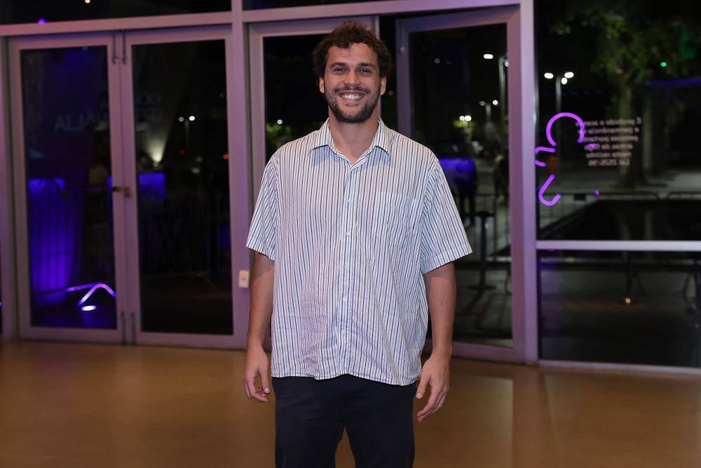 Sombrinha Grava Projeto Audiovisual