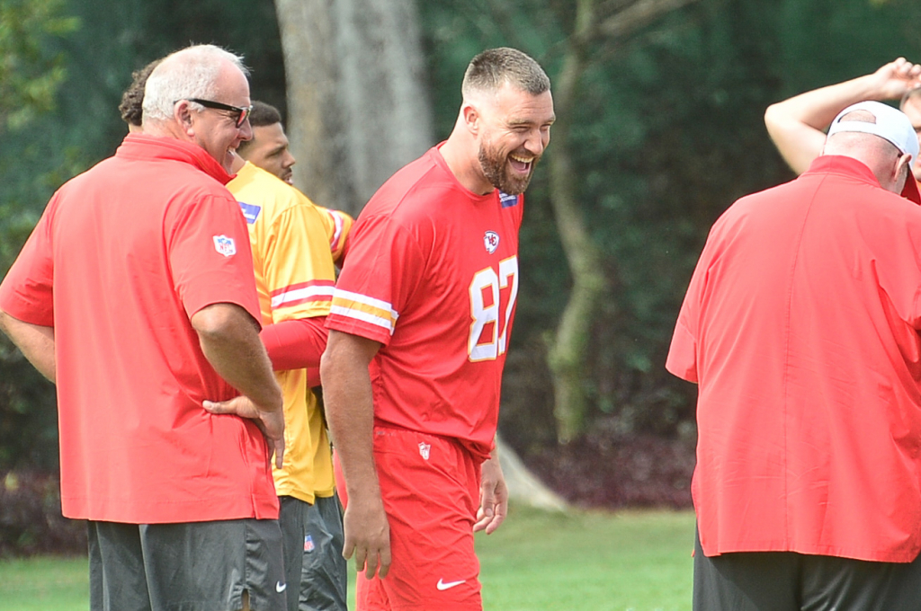 Travis Kelce (5)