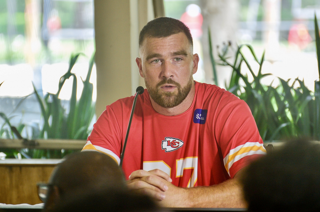 Travis Kelce (6)