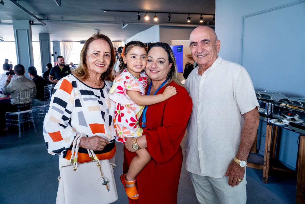 Valdenise Sobreira, July Vitória, Tatyana Sobreira E Jorge Levy