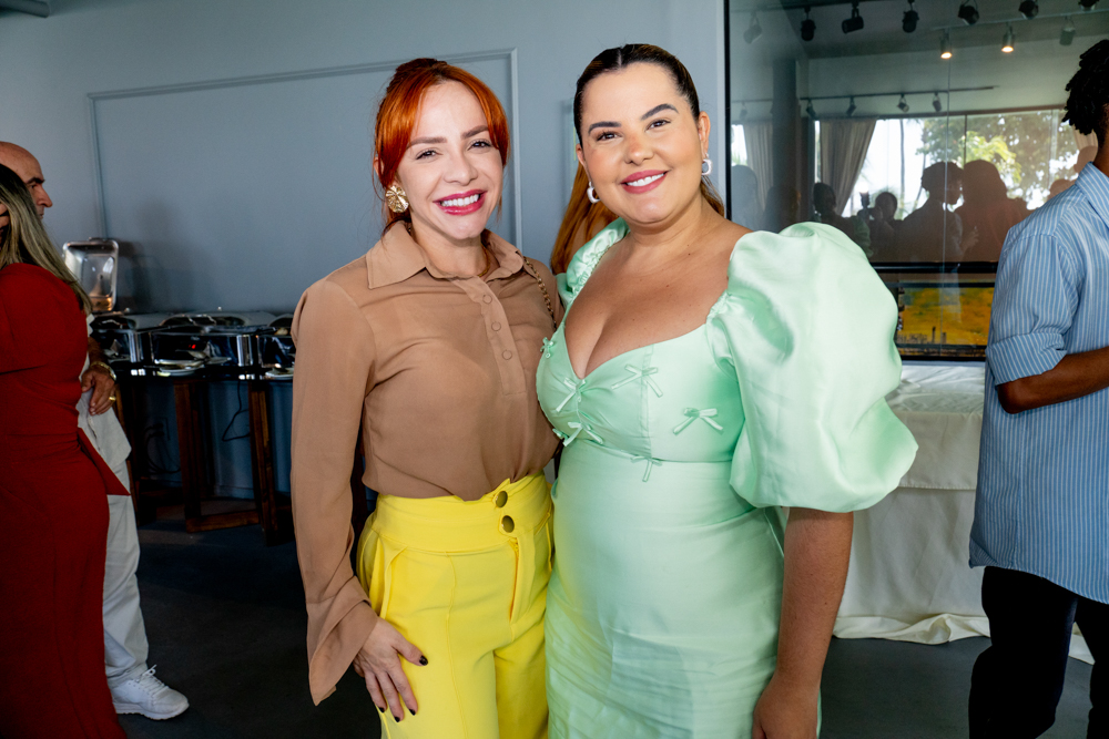 Vitória Fernandes E Raysa Ridia