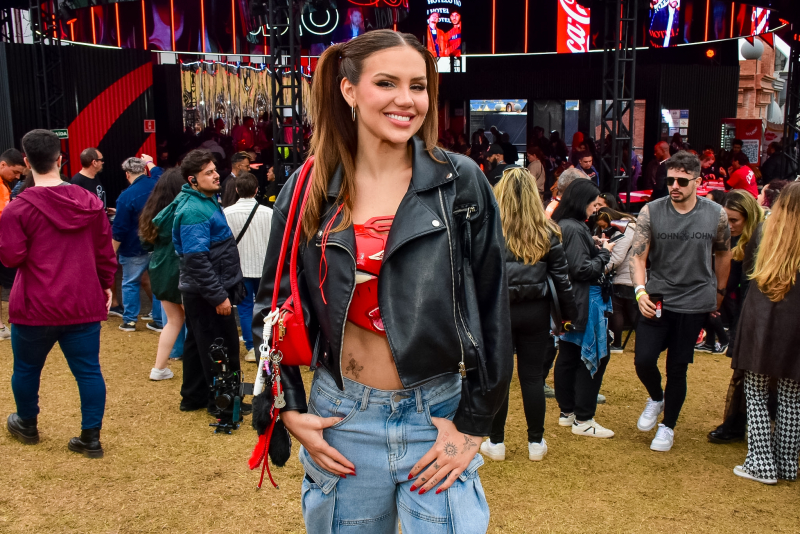 ROCK E ESTILO - Looks dos famosos e shows de peso marcam o segundo dia do The Town 2025