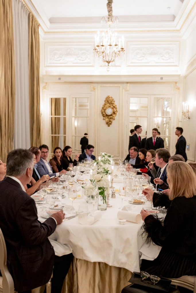 Welcome Dinner No Hôtel Plaza Athénée Paris