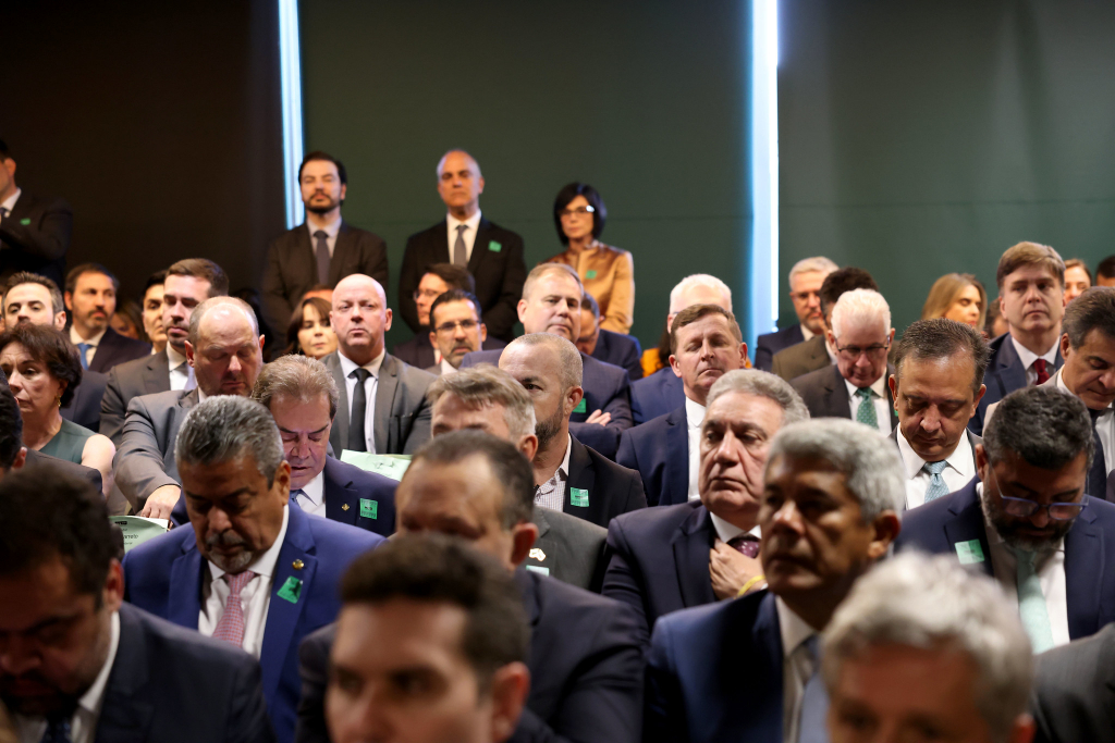 54821336324 Ff83b2d3eb K