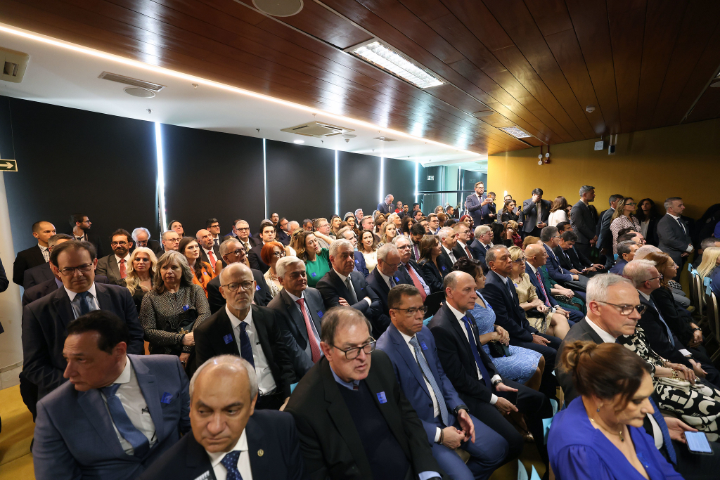 54821356008 76d9f23d2e K