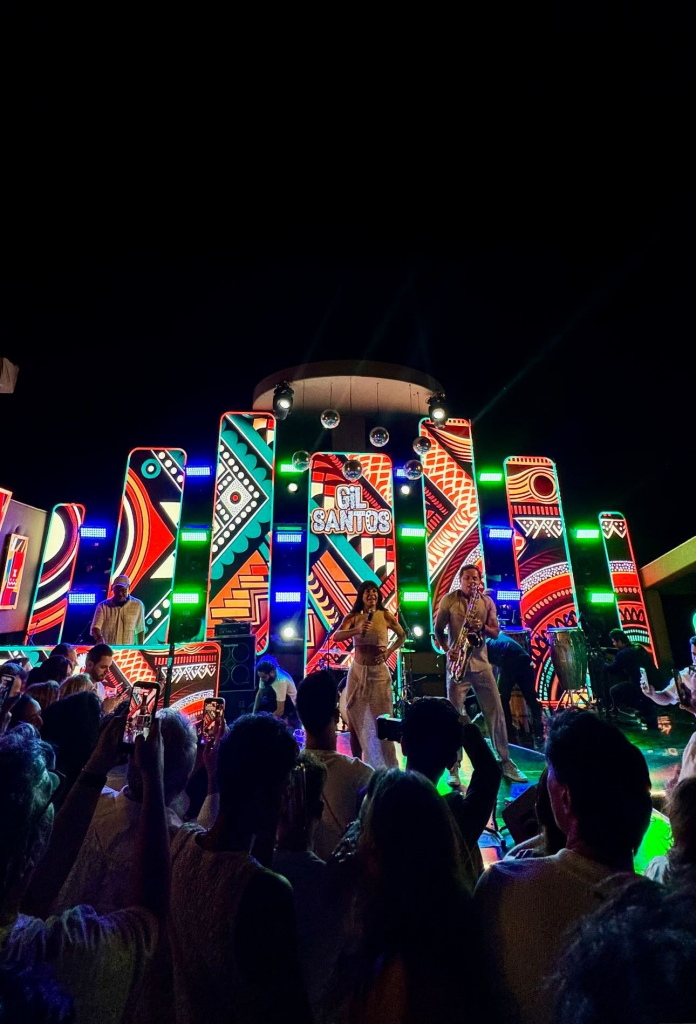 572148379 18534465010044027 5442488516128963249 N. (1)