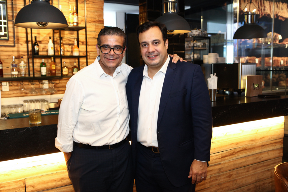 Ademar Mendes E Parahyba Neto