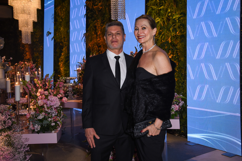 Adriana Colin E Jose Catigno