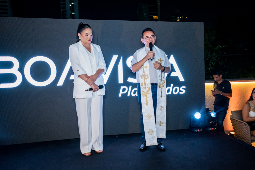 Adrielle Fideles E Padre Sales