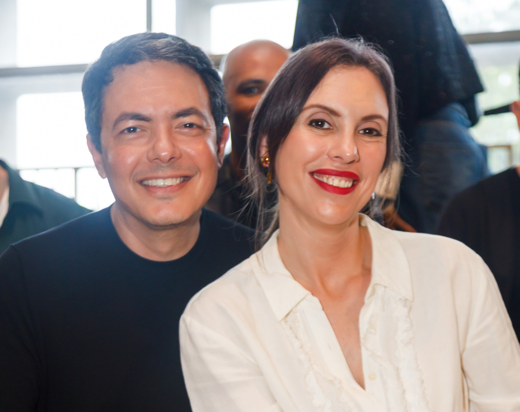 Alan Severiano E A Esposa