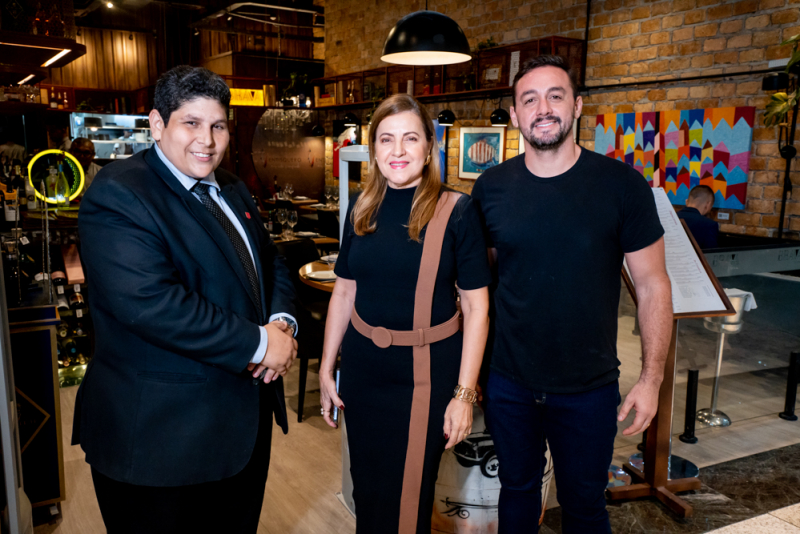 Encontro sensorial - Jantar às cegas da Brava Wine combina vinhos, essências e surpresas no Iguatemi Bosque