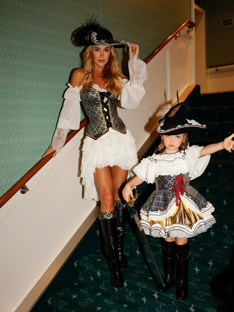 Ana Paula Siebert E Vicky (4)