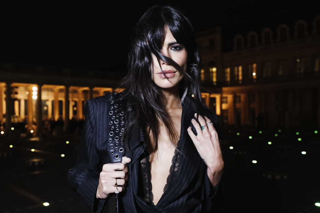 Anttónia Para Desfile De Isabel Marant Créditos Acervo Pessoal