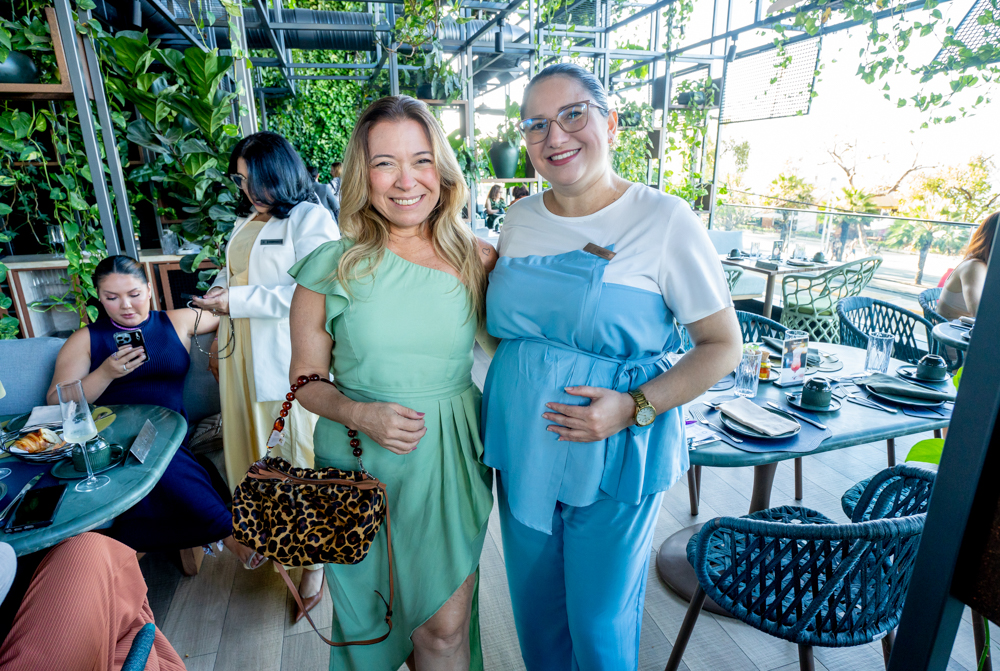 Ariany Costa E Natecia Alves