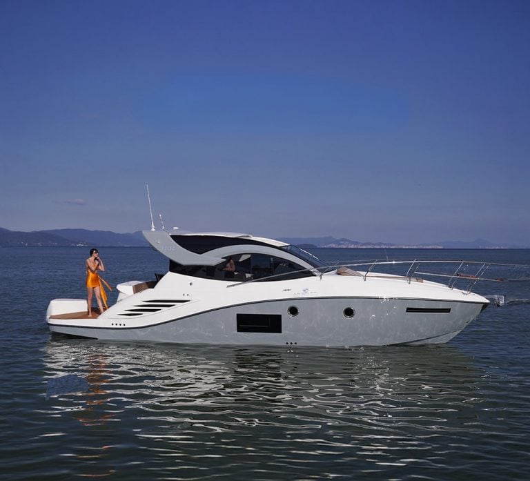 Armatti 370 Solarium 768x697 Iate Barco
