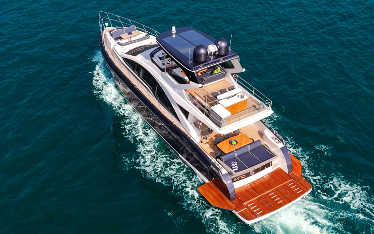 Barco Intermarine 70