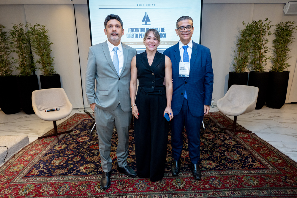 Bruno Queiroz, Fernanda Gomes E Ademar Mendes