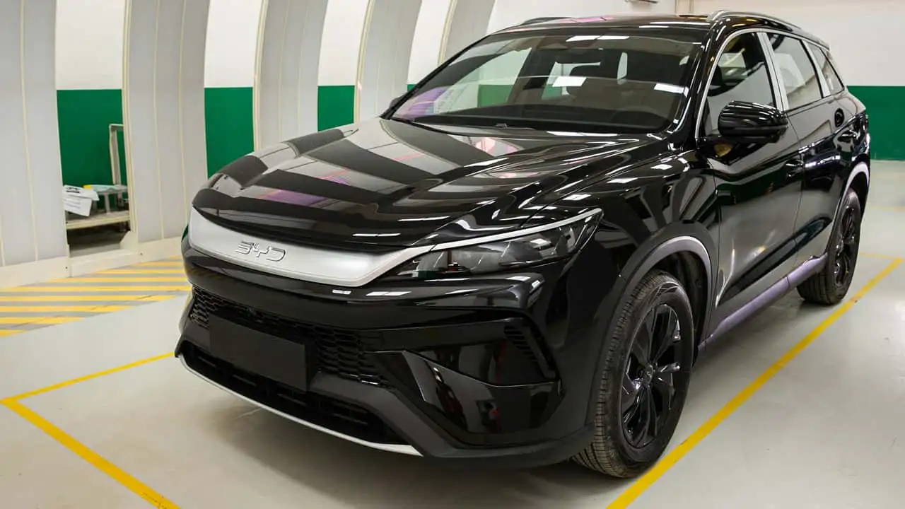 Com a fábrica, BYD trará o primeiro híbrido plug in Flex do mundo