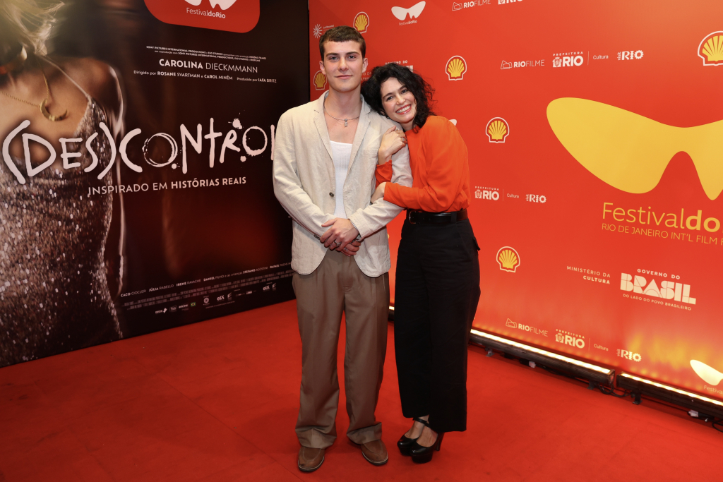 Caio Manhente E Maria Flor