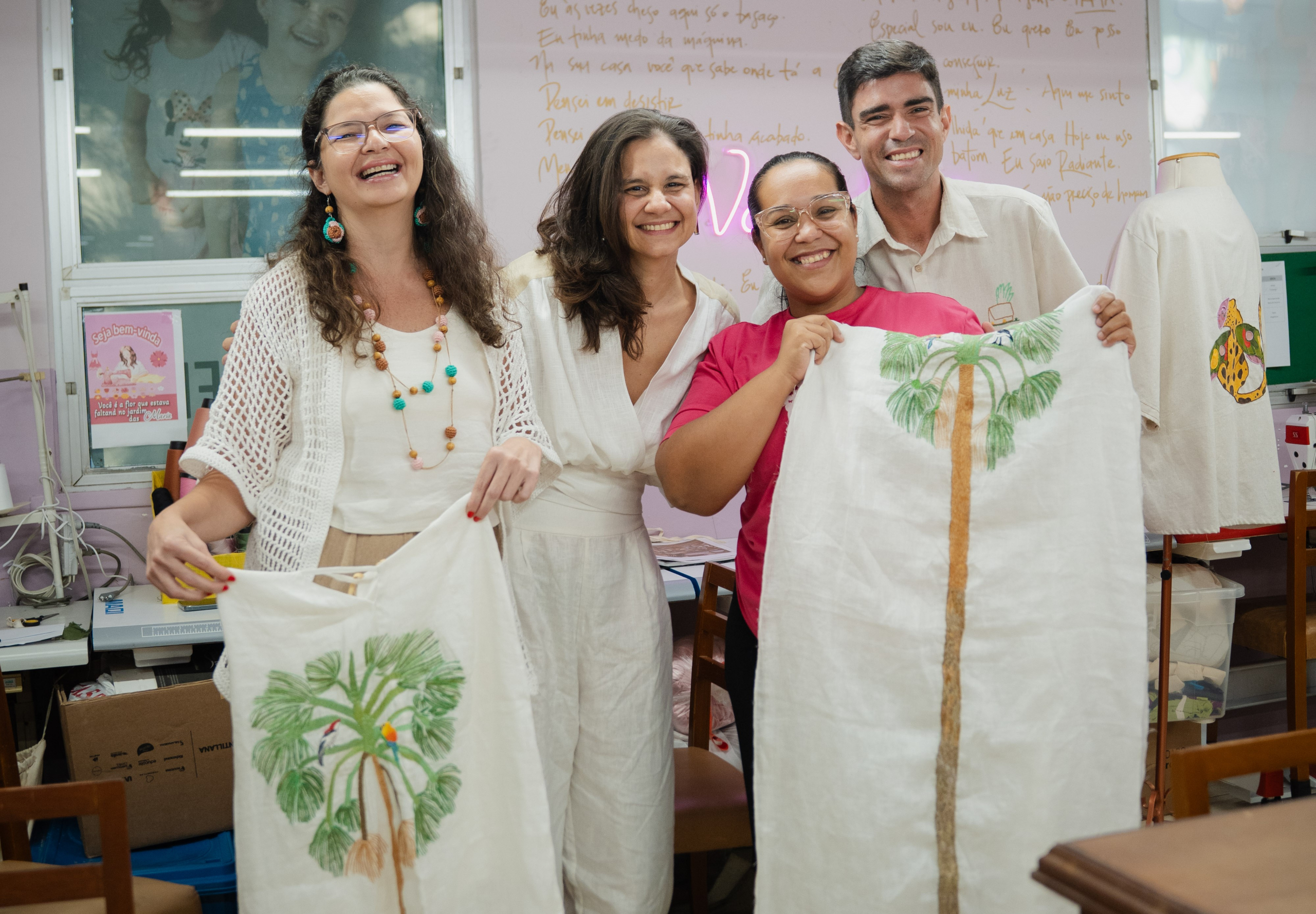 Catarina Mina apresenta coleção no SPFW em parceria com o projeto Vai Maria, do IPREDE