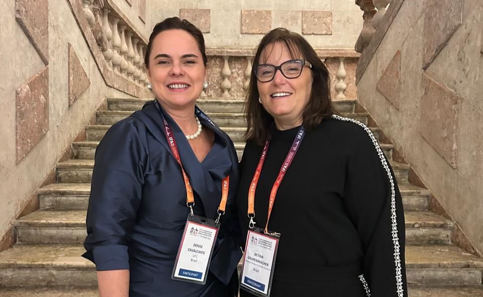 Professora Denise Lucena Cavalcante participa do Congresso Mundial da IFA em Lisboa Professora Denise Lucena Cavalcante participa do Congresso Mundial da IFA em Lisboa