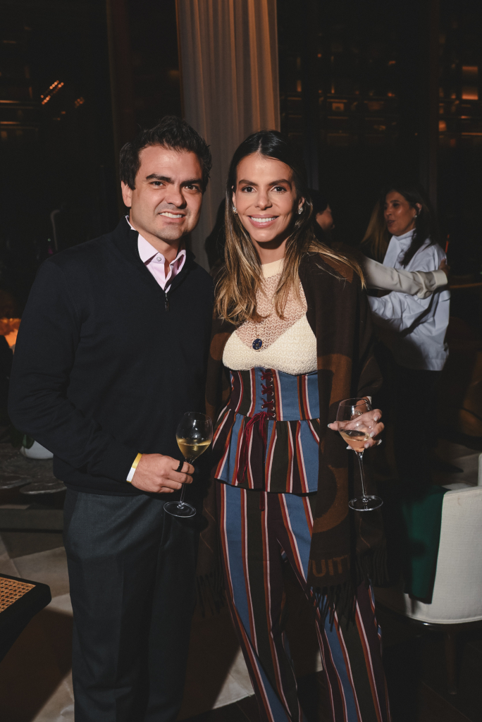 Carolina Bull E Edmar Mendoza