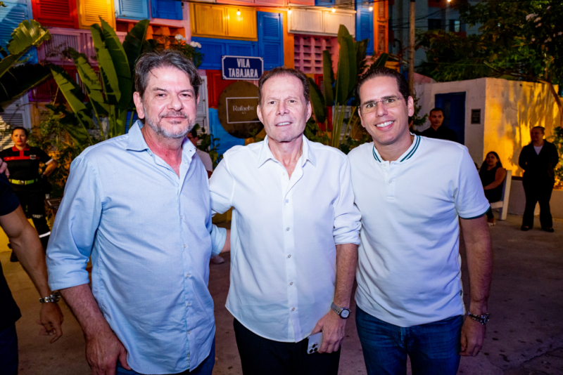 Sessão Parabéns - Rafael Sá brinda à nova idade em festa animada na Vila Tabajara