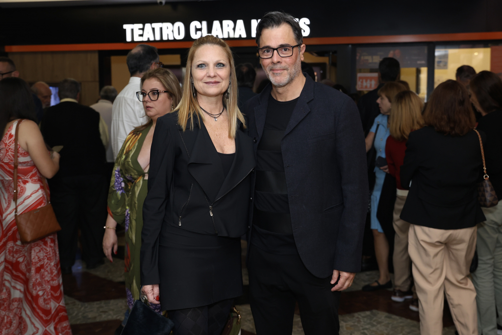 Cláudio Lins E Alexandra Di Calafiori