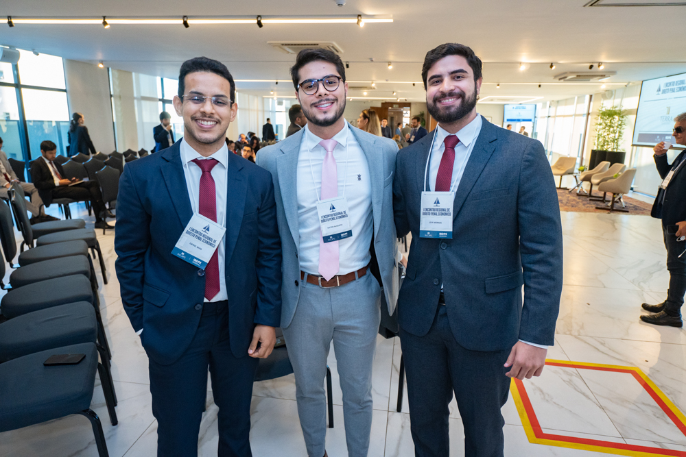 Daniel Berg, Victor Augusto E Levy Moraes