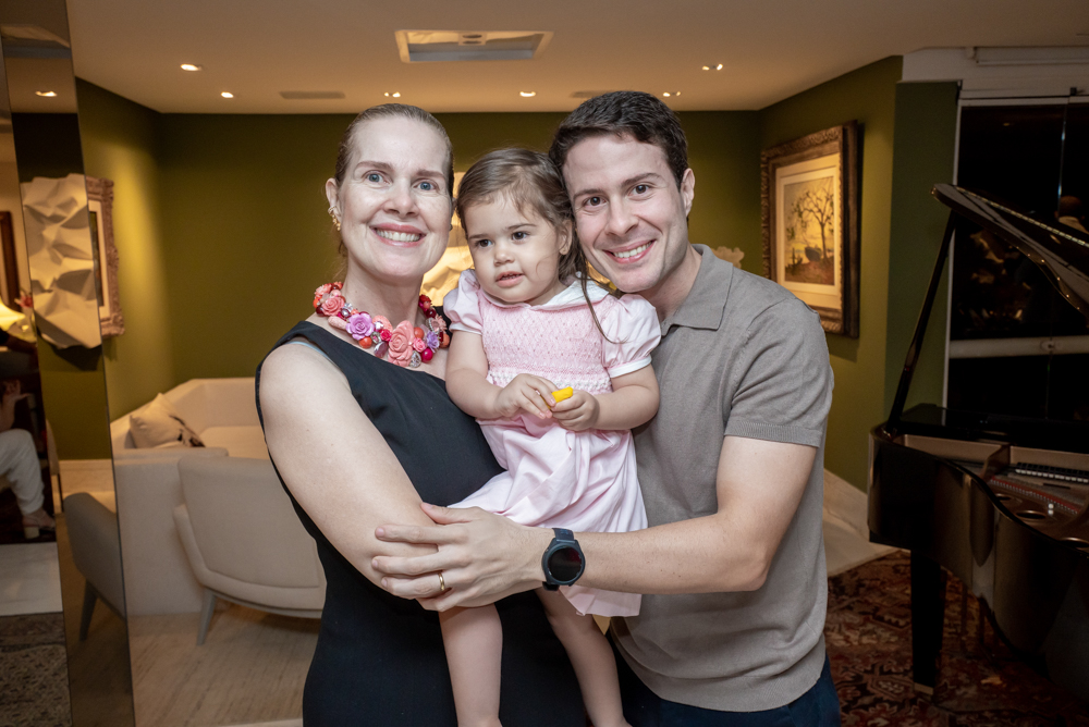 Daniella Fradique, Sara E Fradique Ventura