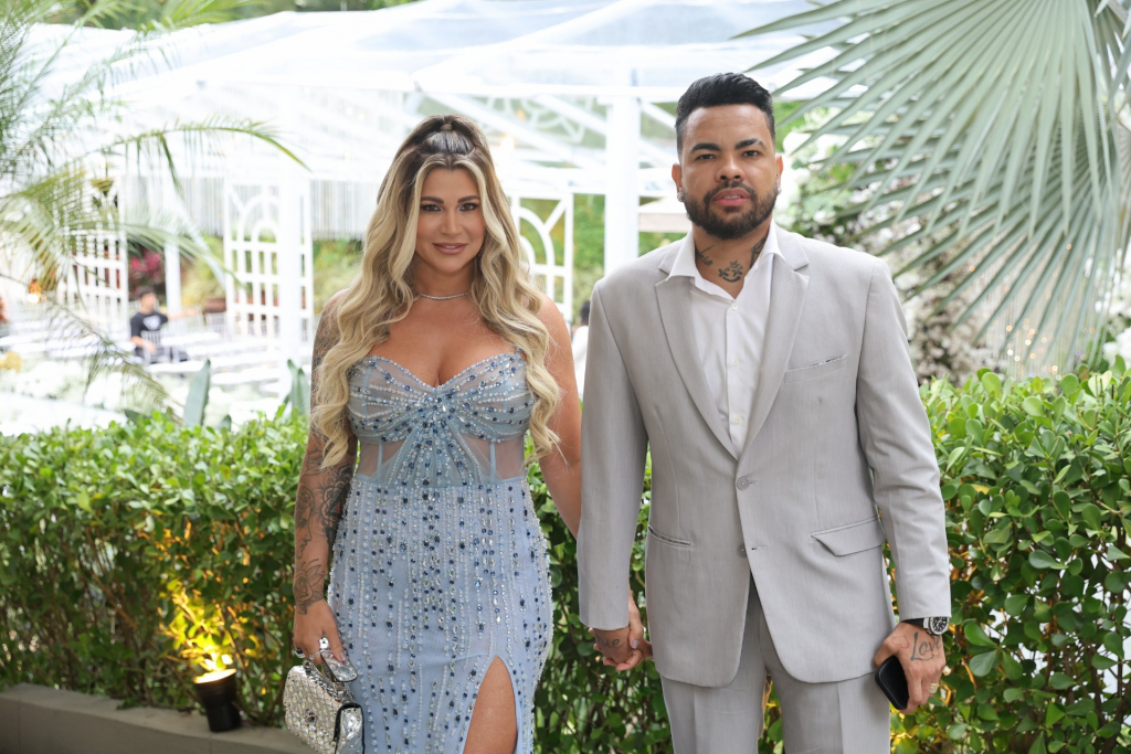 Danielle Souza E Dentinho